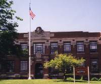 highschool.jpg (6199 bytes)